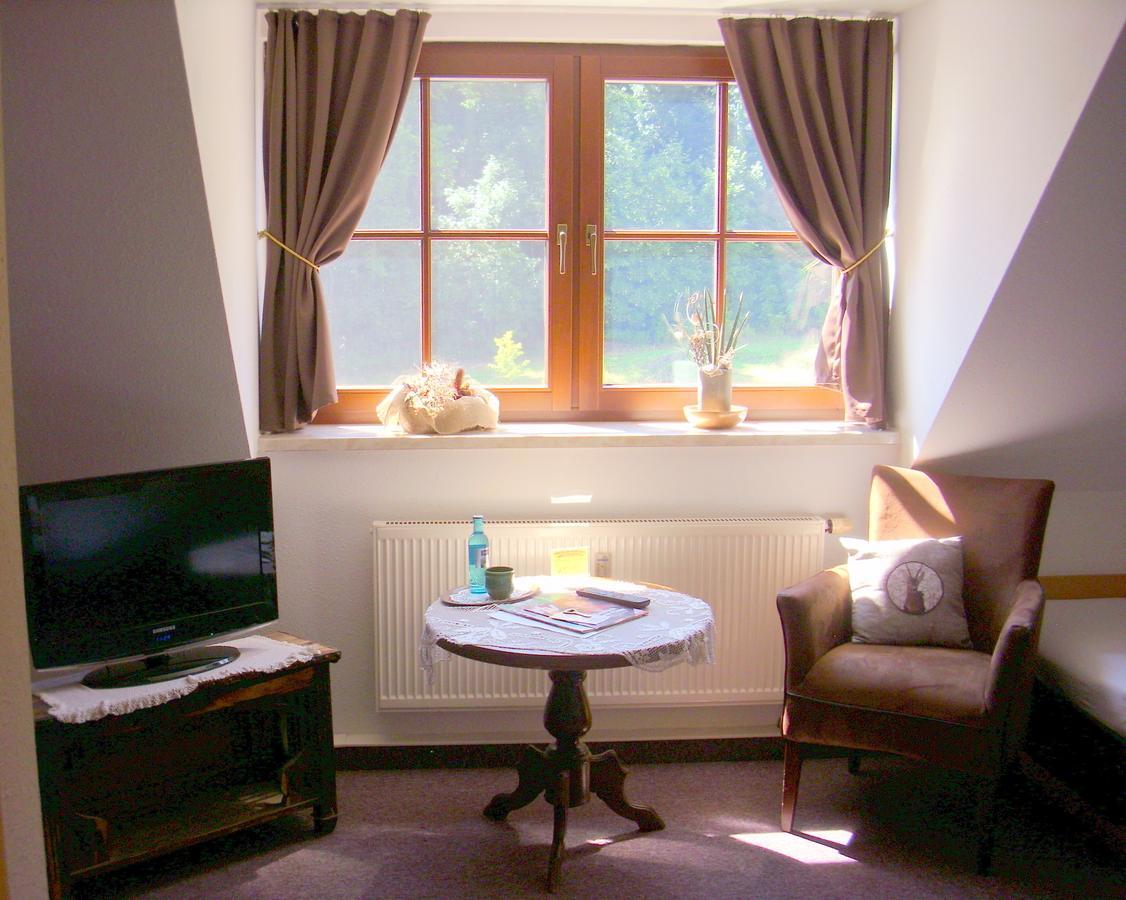 Elegant-Hotel "Zur Burg" Posterstein Chambre photo