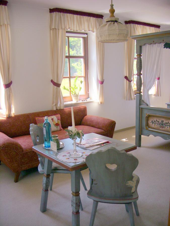 Elegant-Hotel "Zur Burg" Posterstein Chambre photo